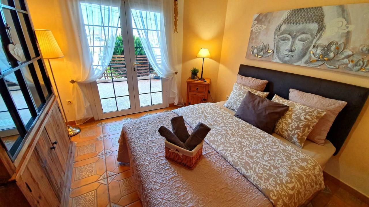 Ferienhaus Casa Blanca - Tarajalejo - Glasfaserinternet - Meerblick Buitenkant foto