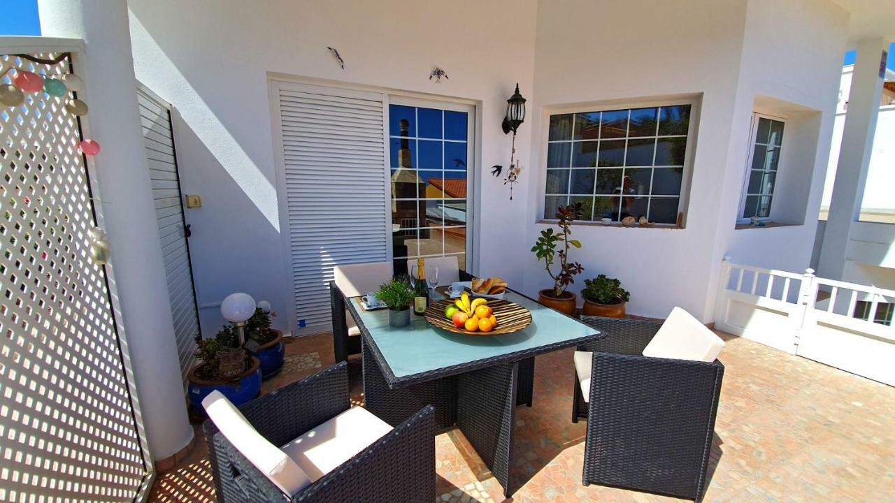 Ferienhaus Casa Blanca - Tarajalejo - Glasfaserinternet - Meerblick Buitenkant foto