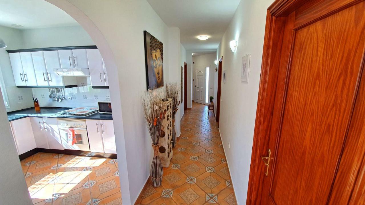 Ferienhaus Casa Blanca - Tarajalejo - Glasfaserinternet - Meerblick Buitenkant foto