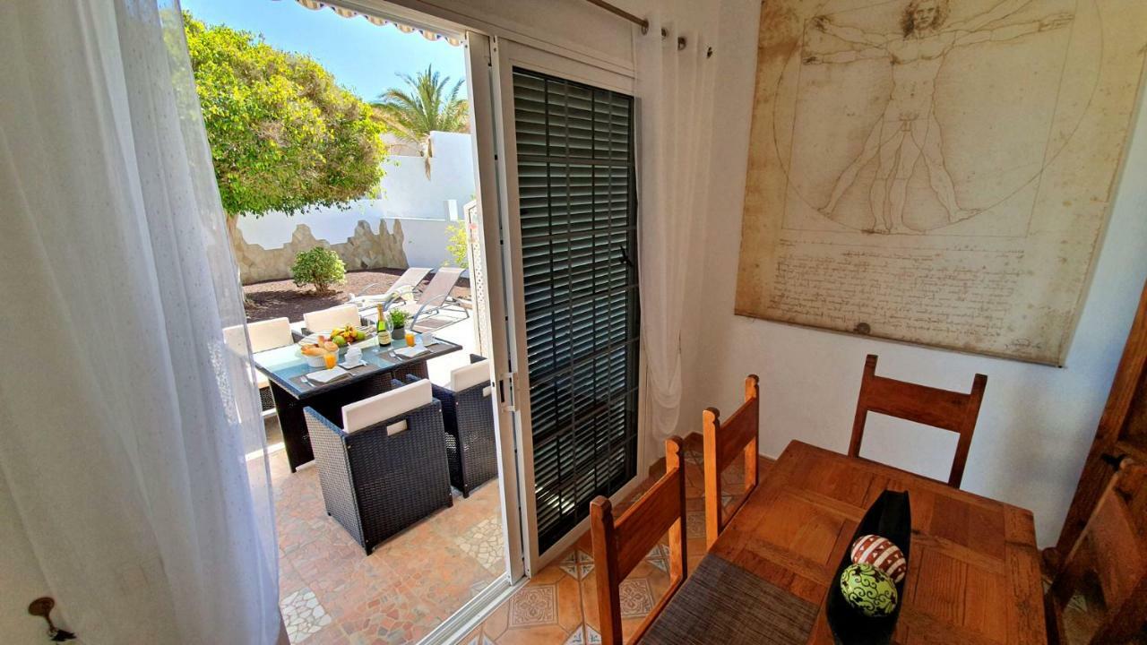 Ferienhaus Casa Blanca - Tarajalejo - Glasfaserinternet - Meerblick Buitenkant foto